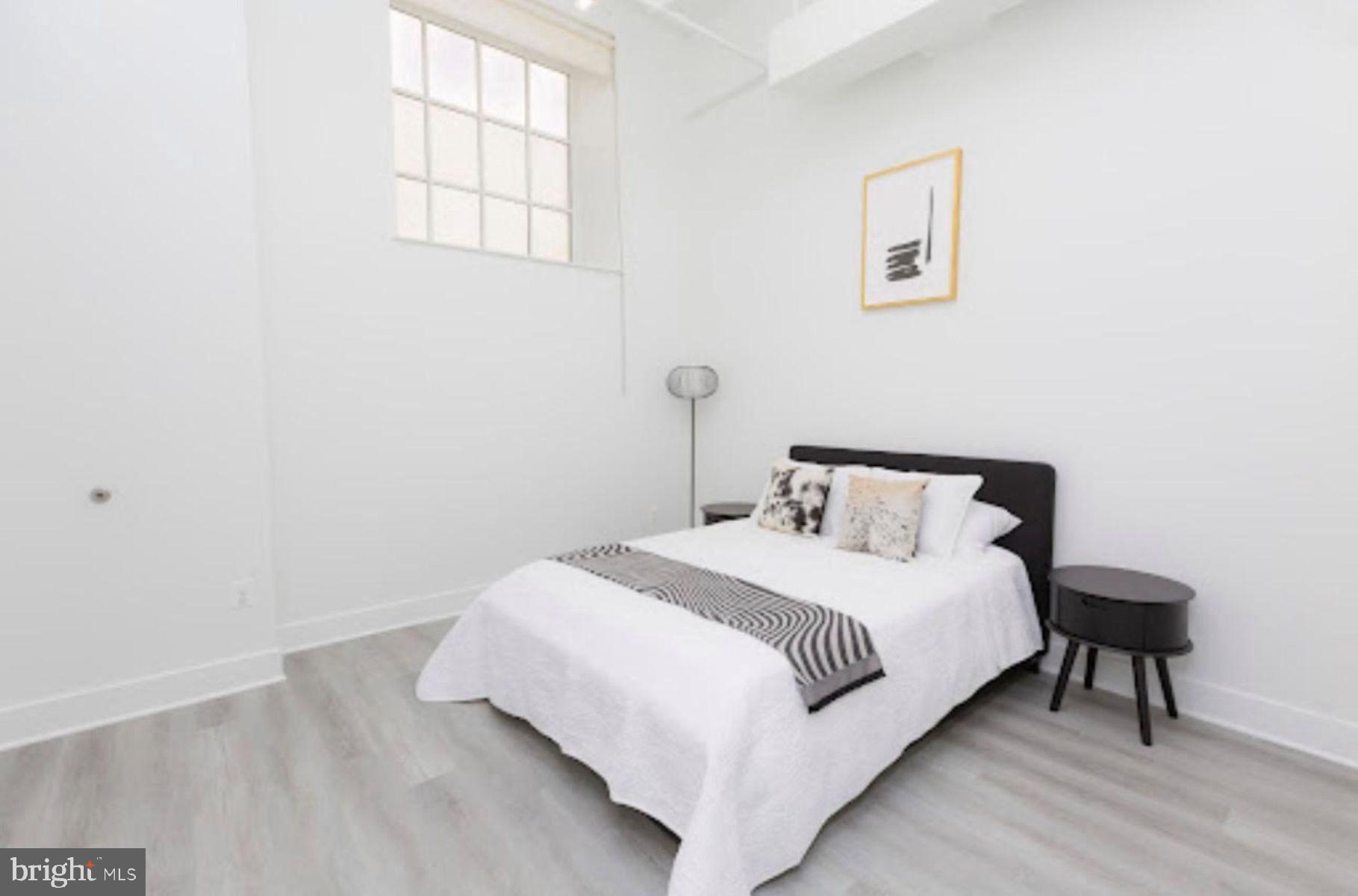 MOUNT VERNON PLACE HISTORIC DISTRICT - Residential Lease