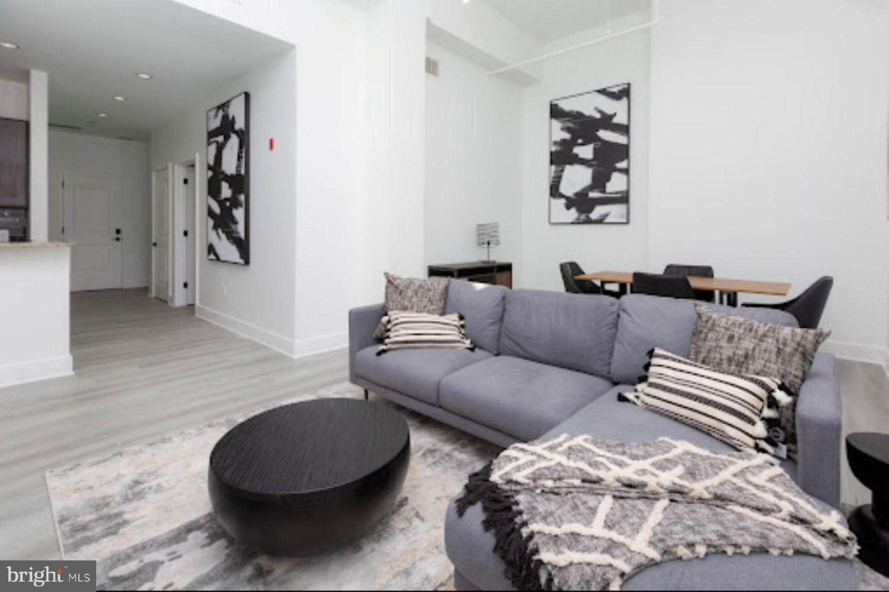 MOUNT VERNON PLACE HISTORIC DISTRICT - Residential Lease