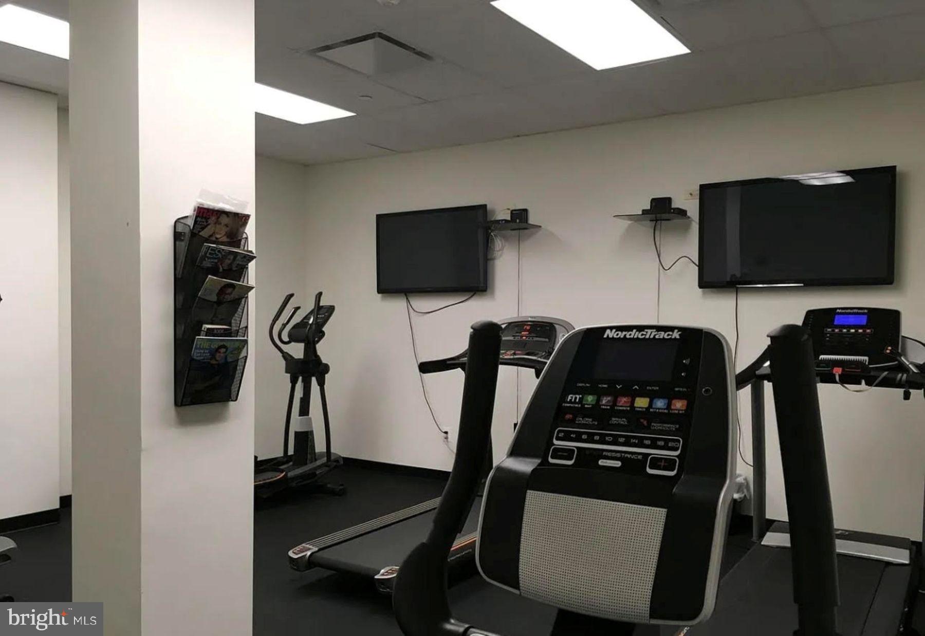 MOUNT VERNON PLACE HISTORIC DISTRICT - Residential Lease