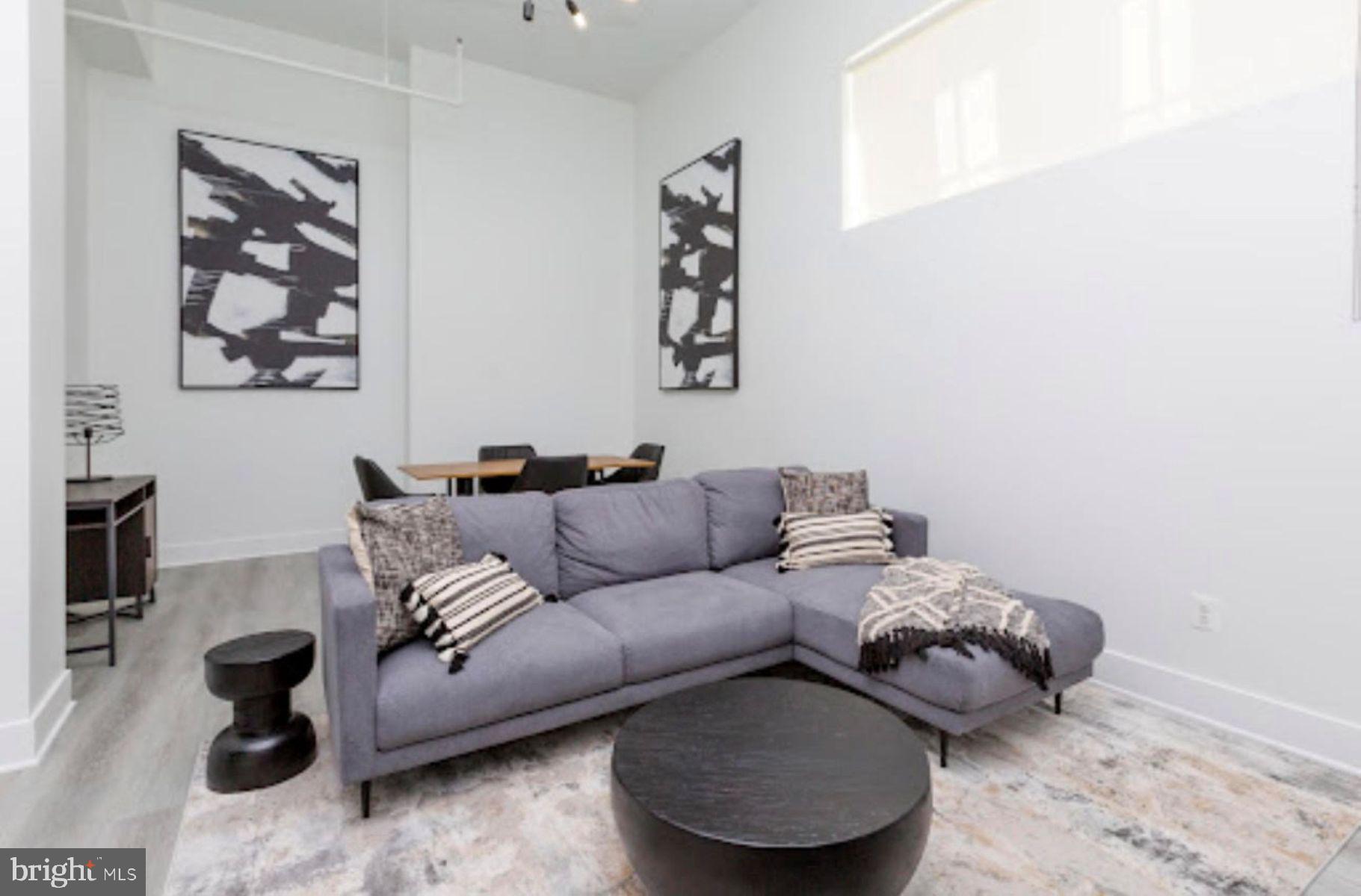 MOUNT VERNON PLACE HISTORIC DISTRICT - Residential Lease