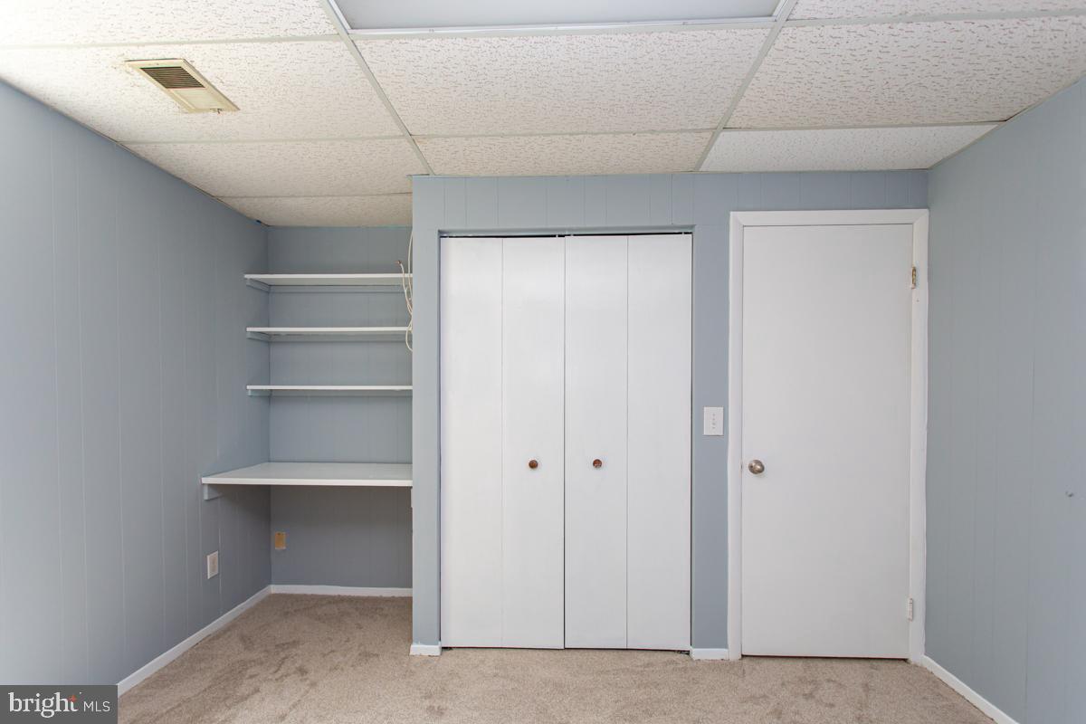 SOUTH ARLINGTON - Residential