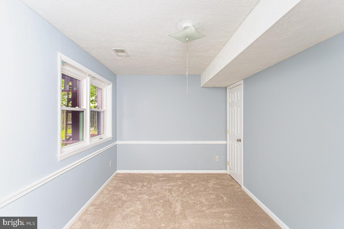 SOUTH ARLINGTON - Residential