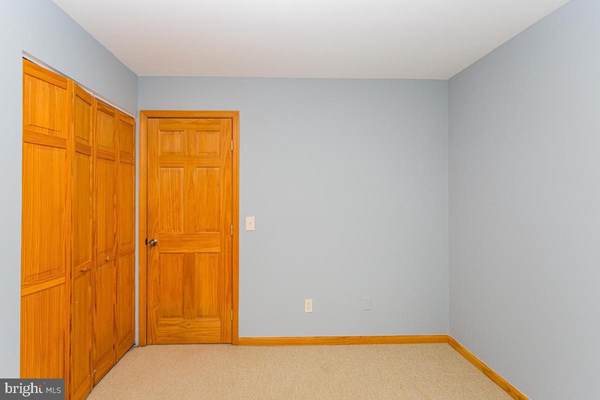 SOUTH ARLINGTON - Residential