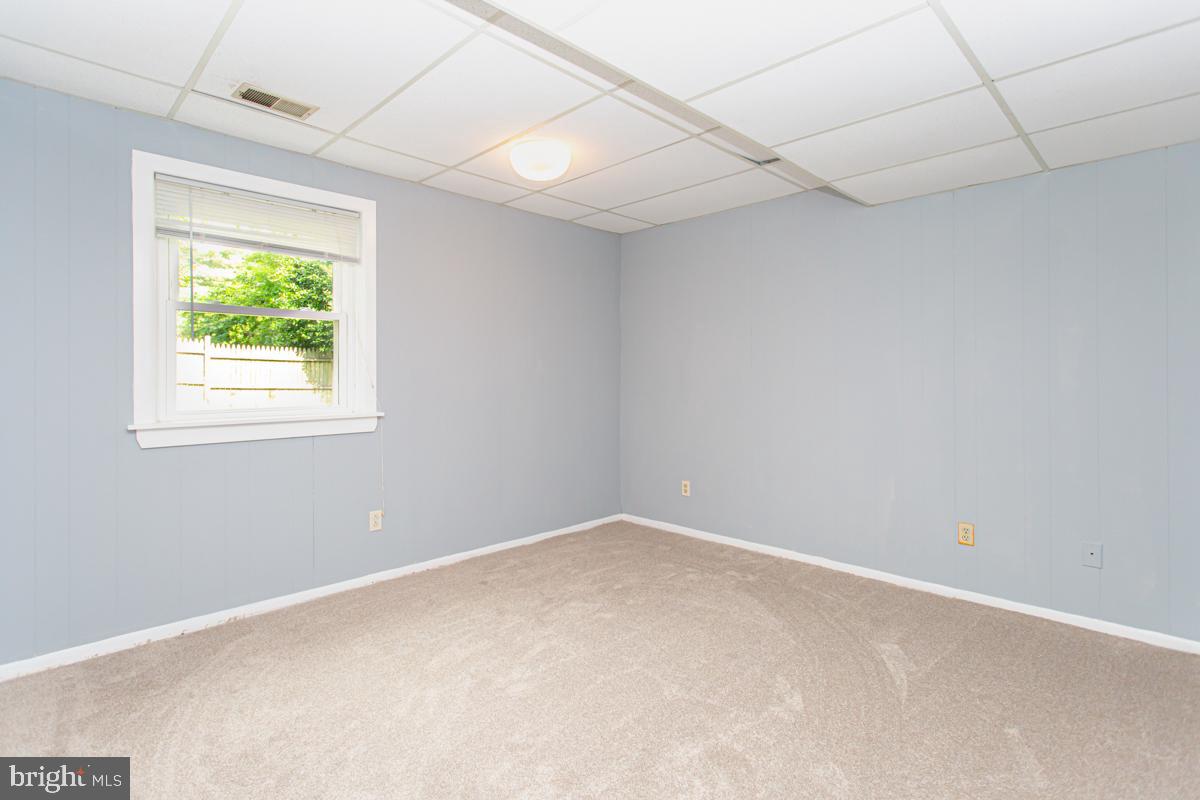 SOUTH ARLINGTON - Residential