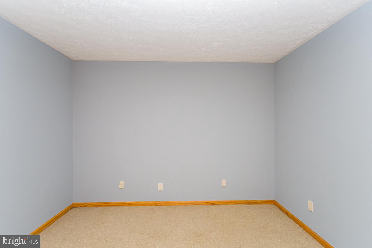 SOUTH ARLINGTON - Residential