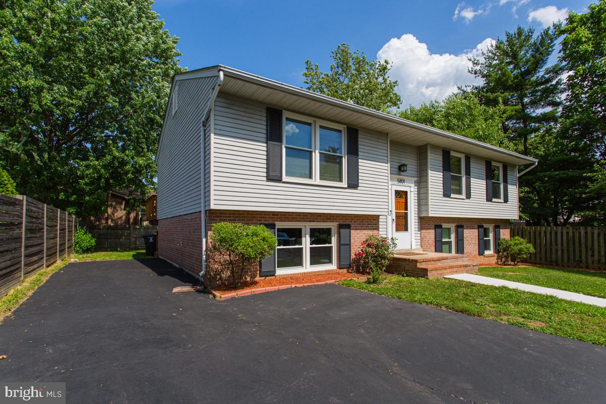 SOUTH ARLINGTON - Residential