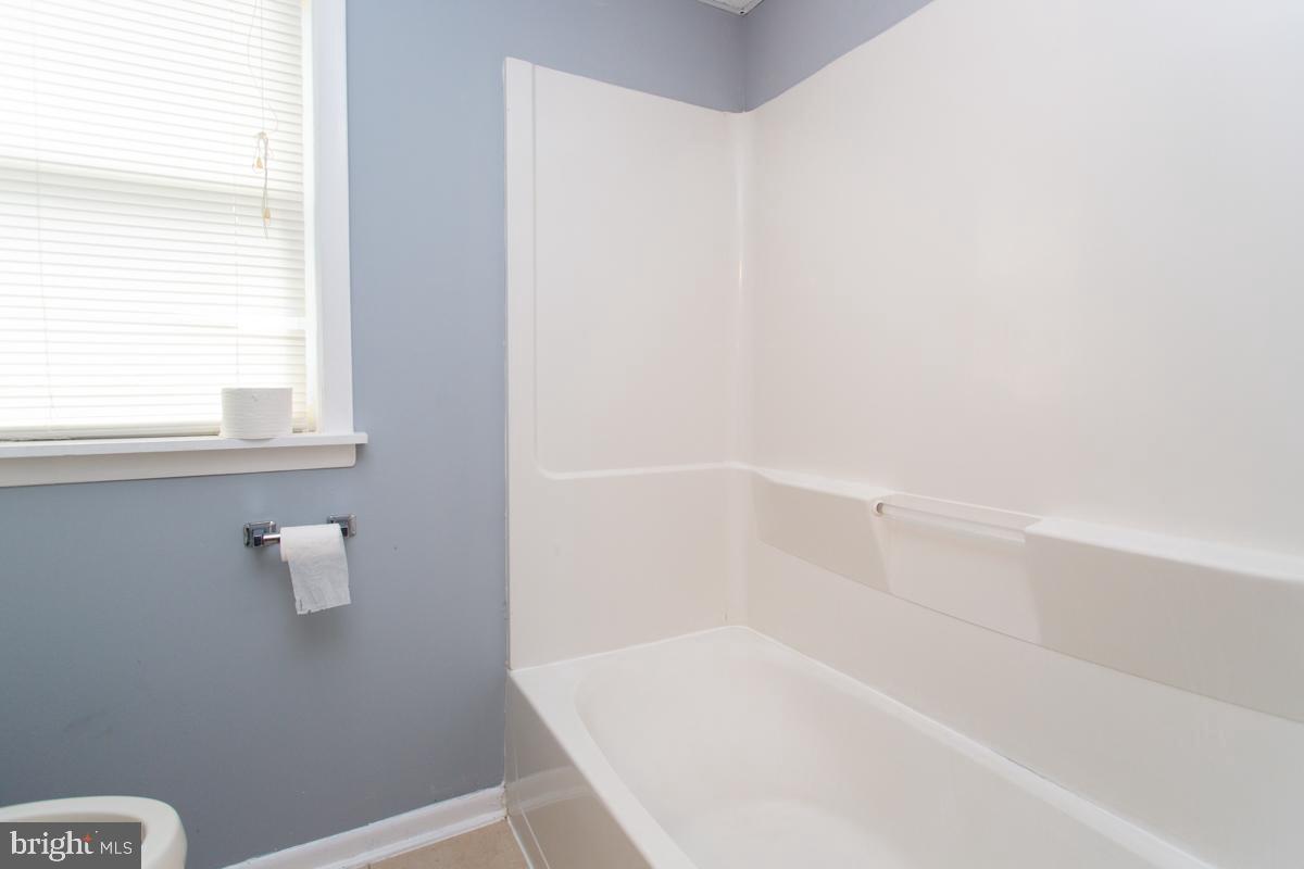 SOUTH ARLINGTON - Residential