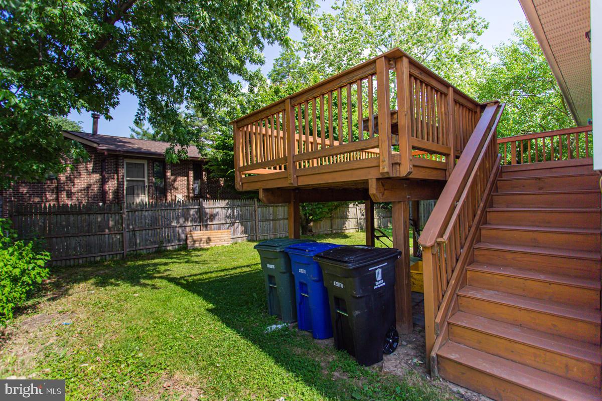 SOUTH ARLINGTON - Residential