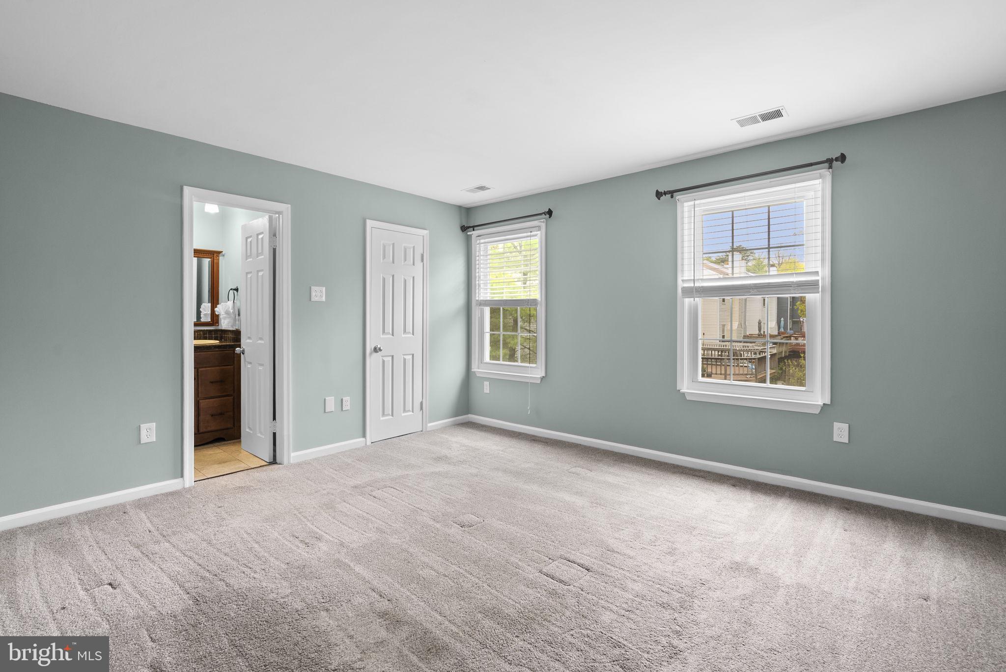 VALLEY STREAM ESTATES - Residential