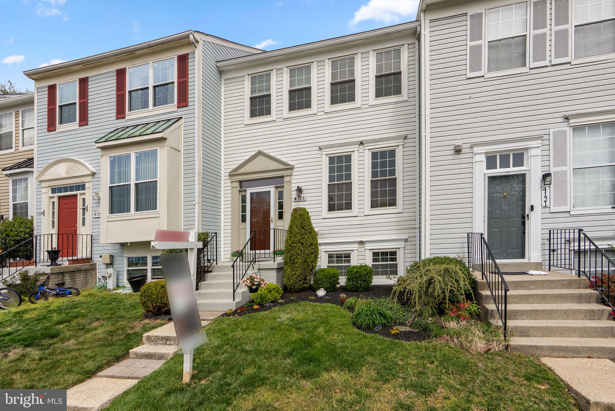 VALLEY STREAM ESTATES - Residential