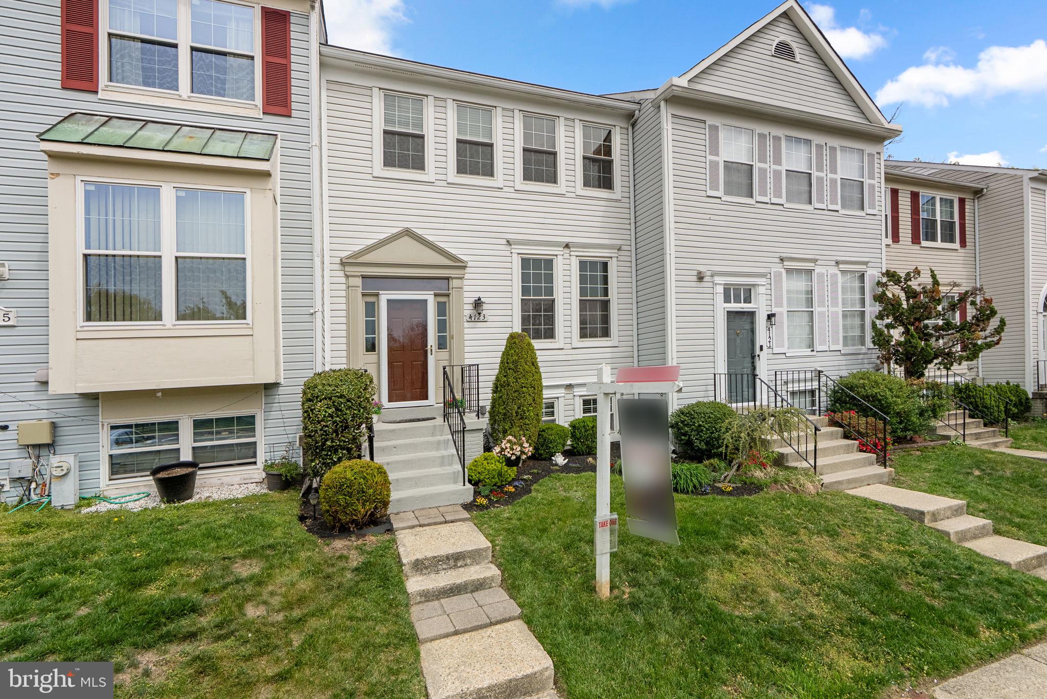 VALLEY STREAM ESTATES - Residential