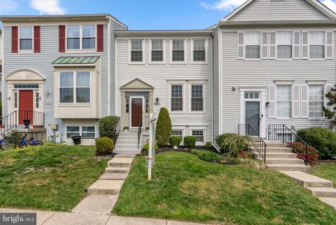 Townhouse For Sale - 4123 Waterbuck Way<br/> BURTONSVILLE, MD 20866
