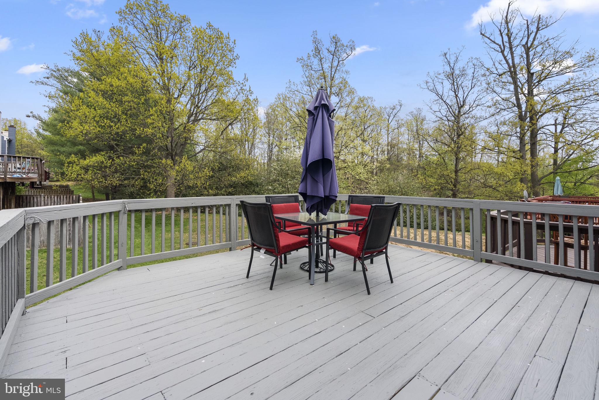 VALLEY STREAM ESTATES - Residential