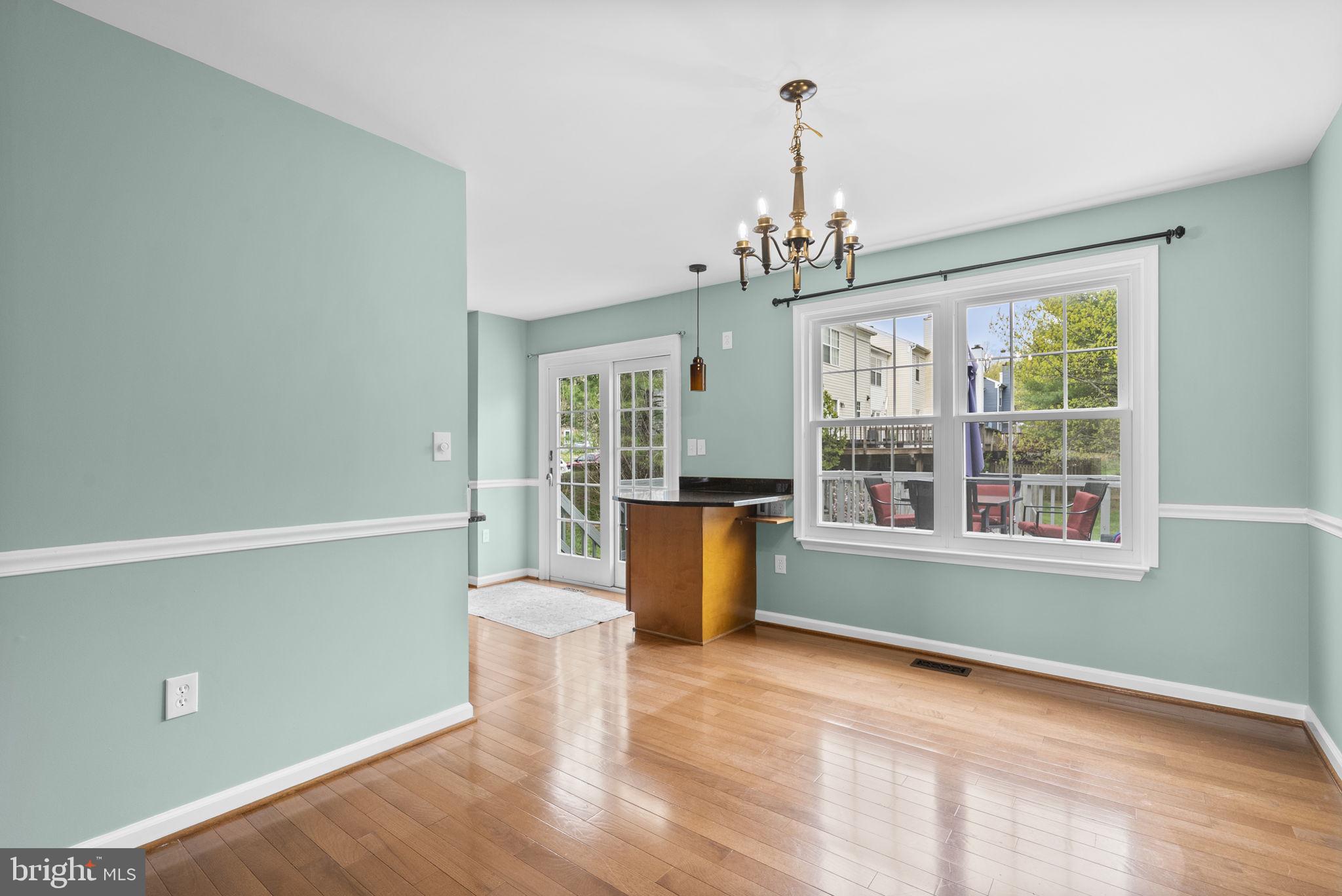 VALLEY STREAM ESTATES - Residential