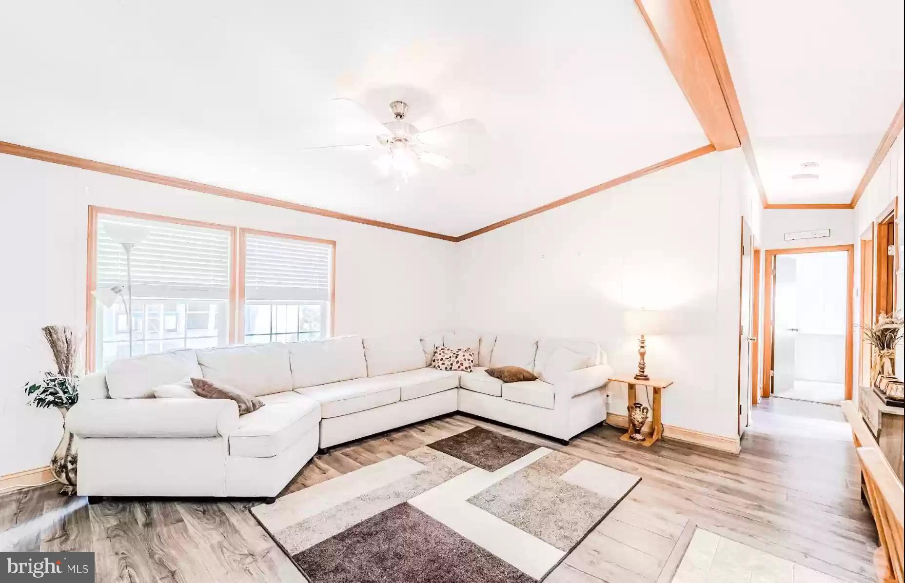 3501 HONEYSUCKLE LANE