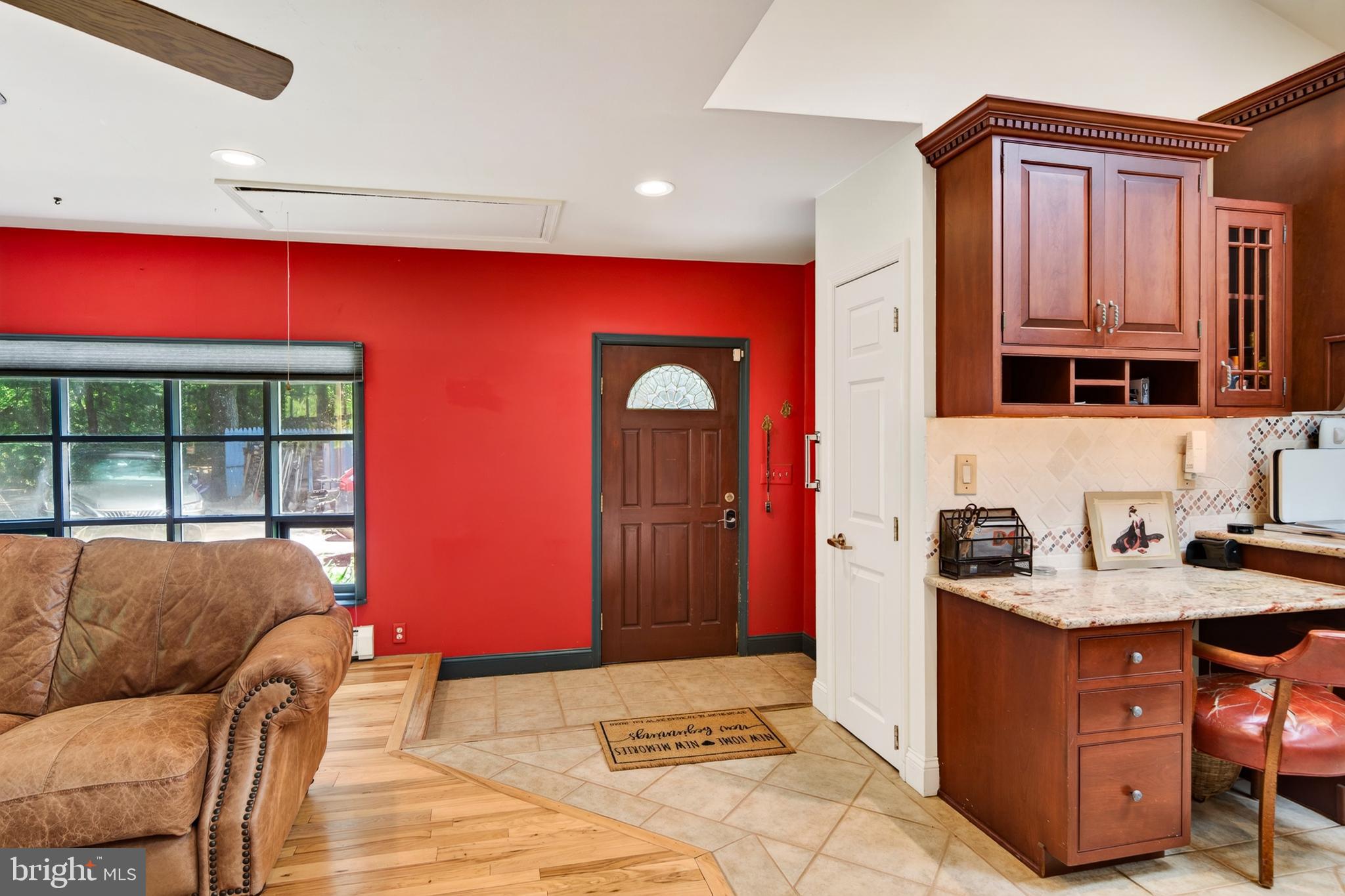 951 POTTSTOWN PIKE