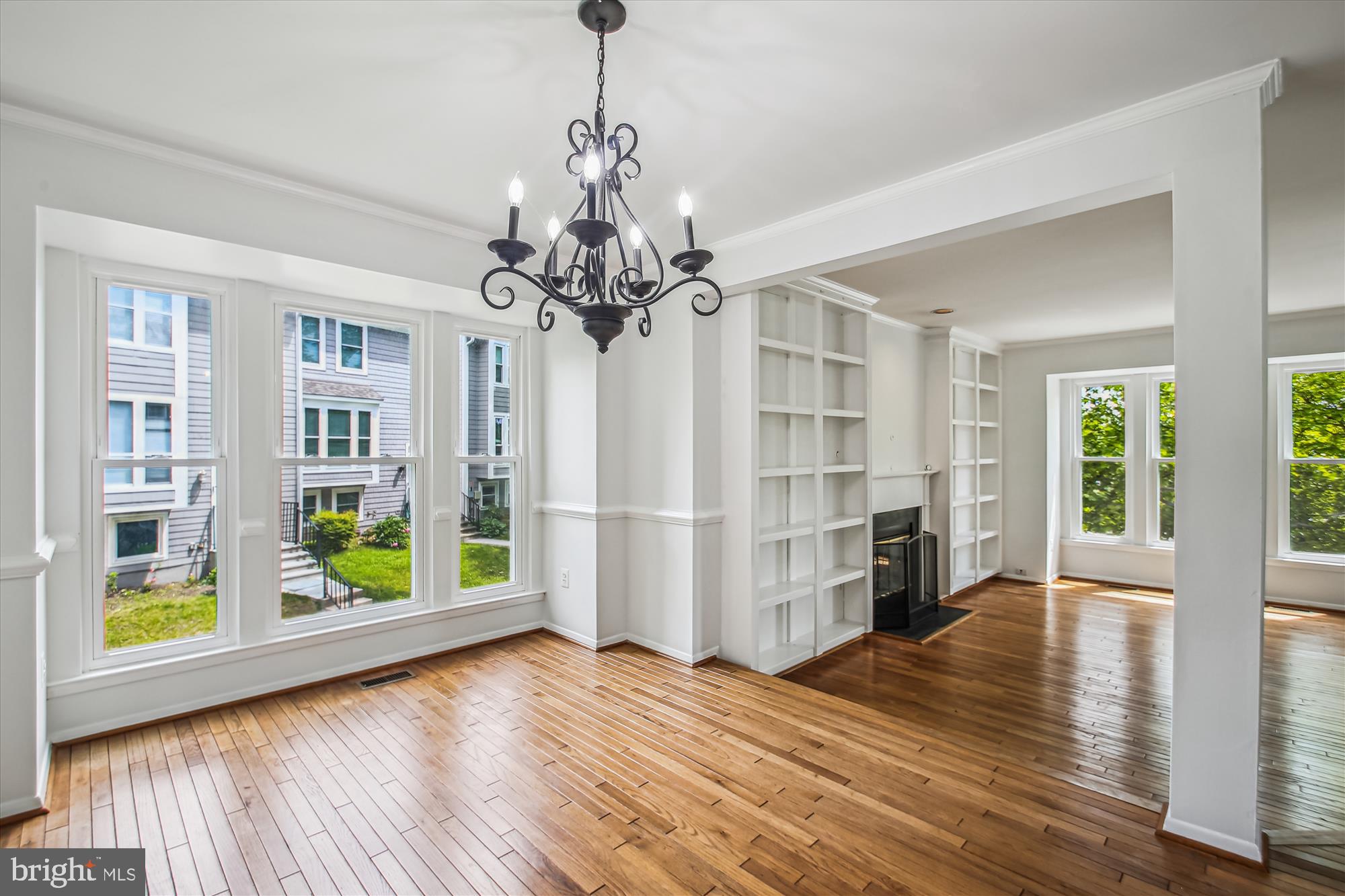 WOODLAND VILLAGE - Residential