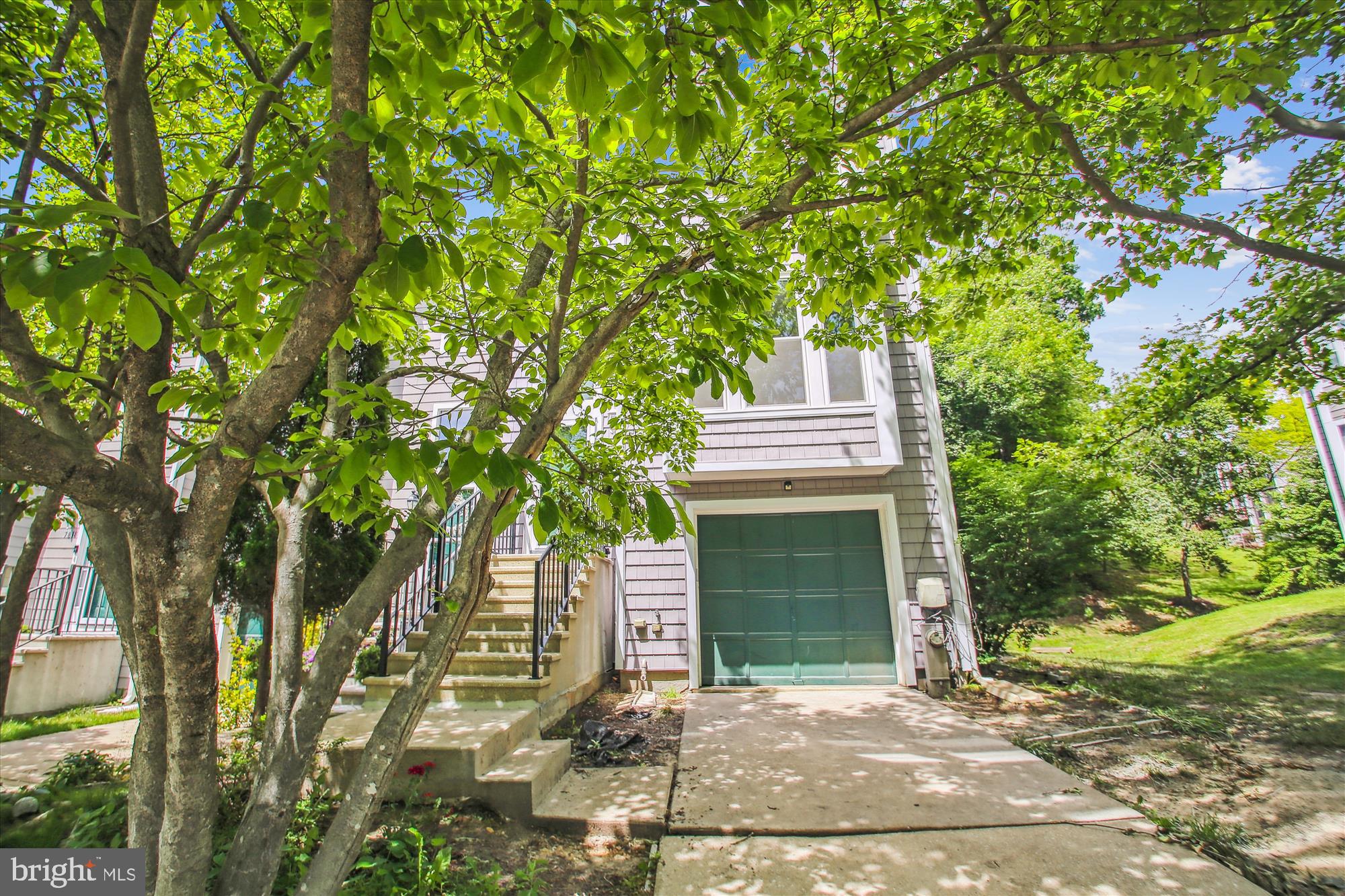 WOODLAND VILLAGE - Residential