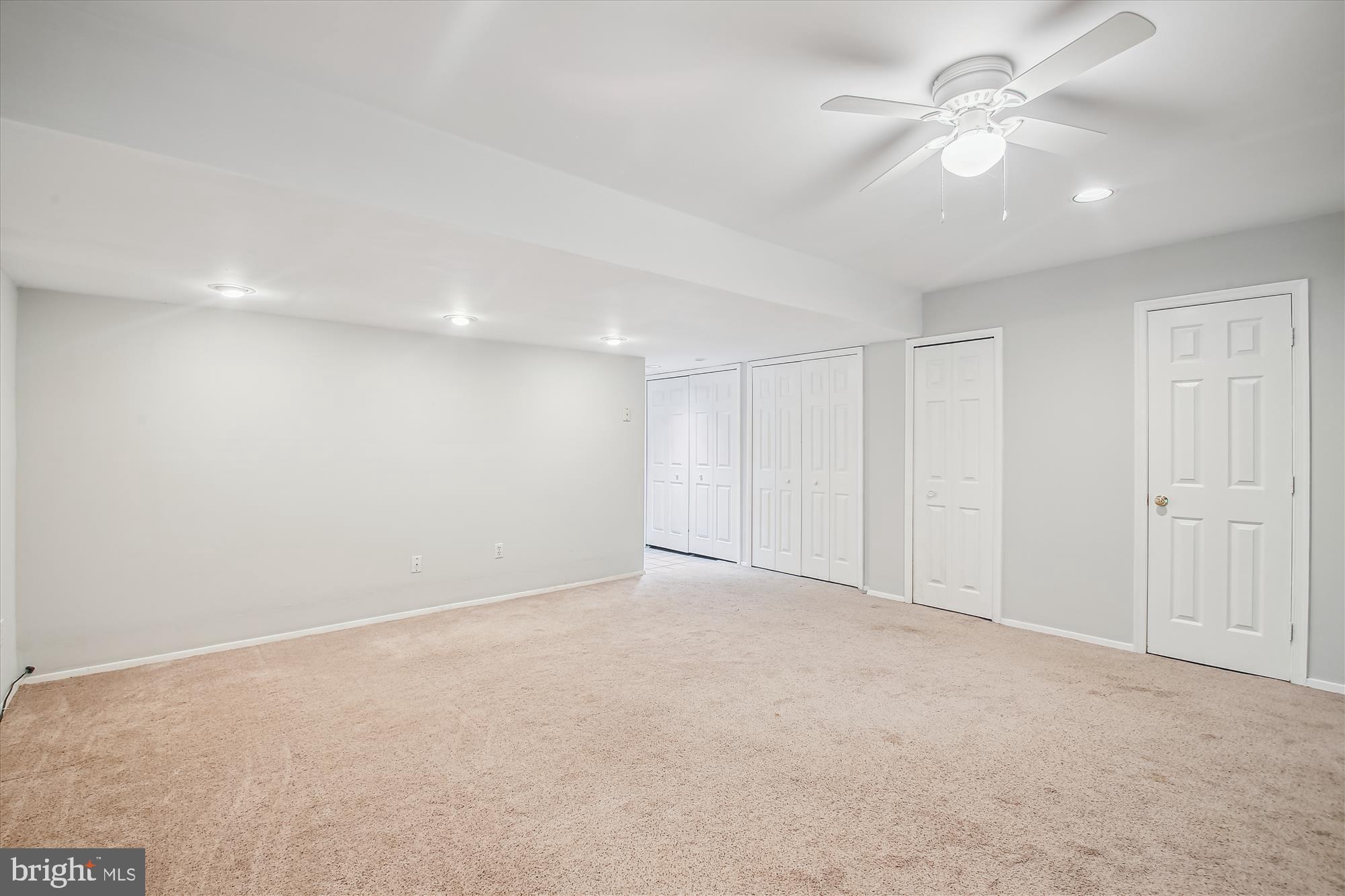 WOODLAND VILLAGE - Residential