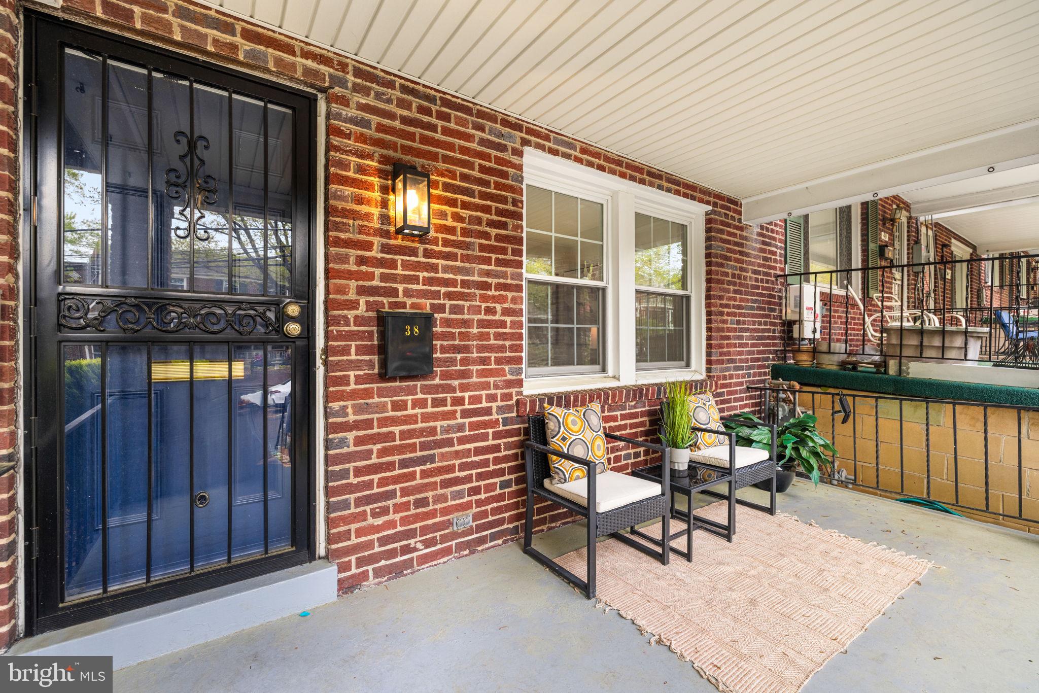 38 CRITTENDEN STREET NE