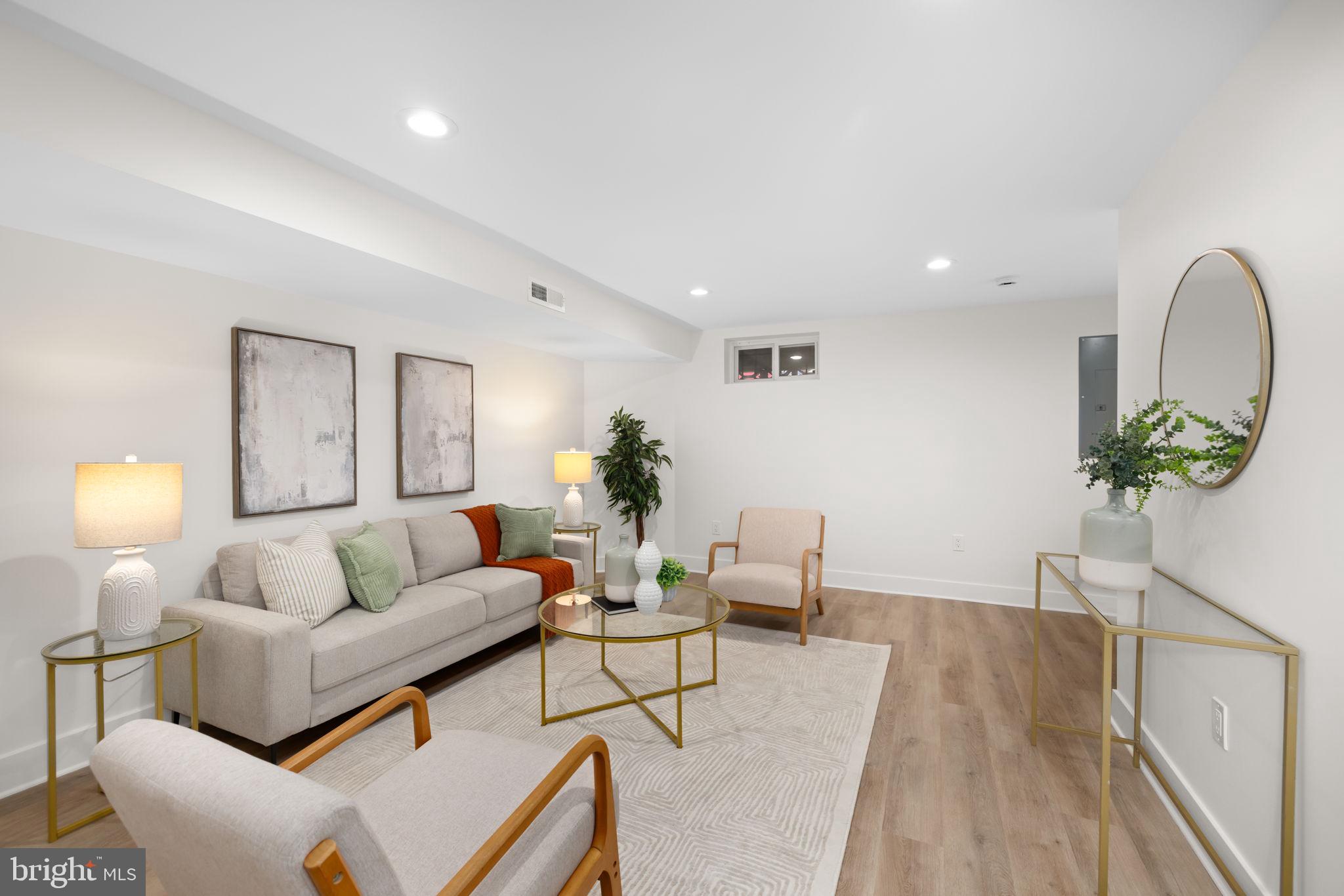 BROOKLAND - Residential