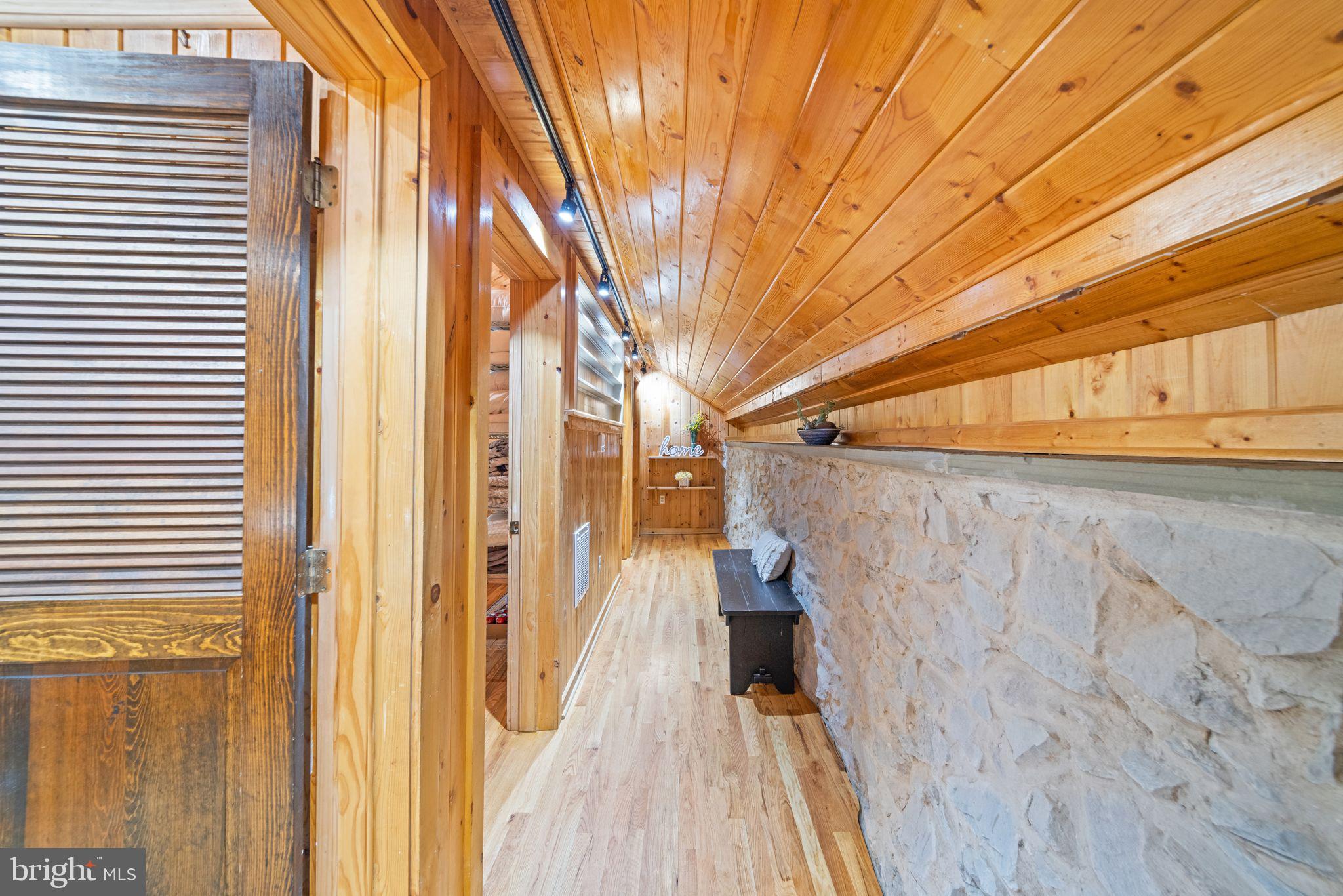 LOUDOUN - Residential