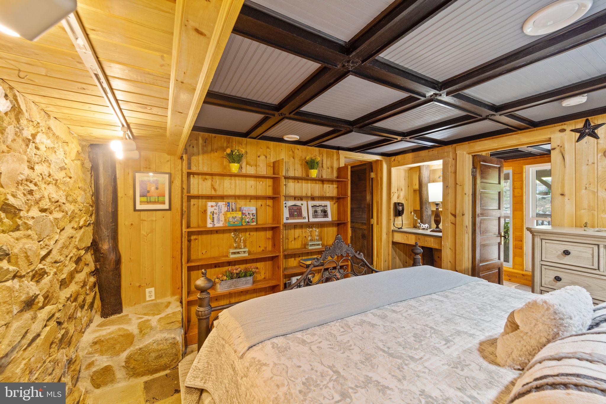 LOUDOUN - Residential