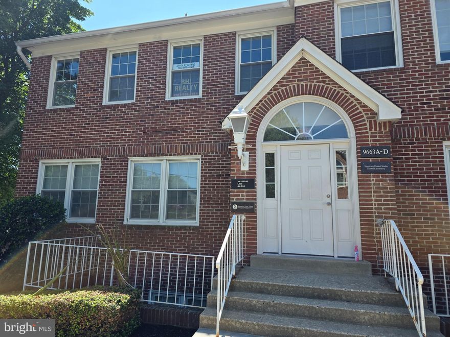 Great end unit available at Woodson Sq,  Renovated 2nd floor unit, Floor, Kitchen, Restroom, Paint. Glass front door, Reception area, private offices, large conference room, Glass wall, Ample and free parking.