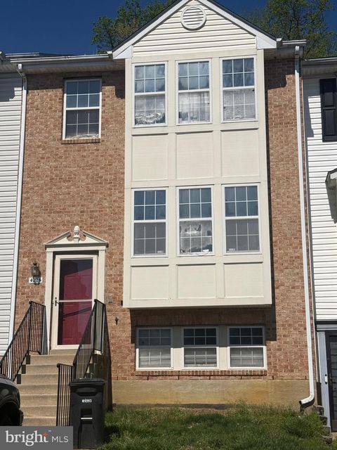 Condo For Sale - 4226 Apple Orchard Lane #4<br/> SUITLAND, MD 20746