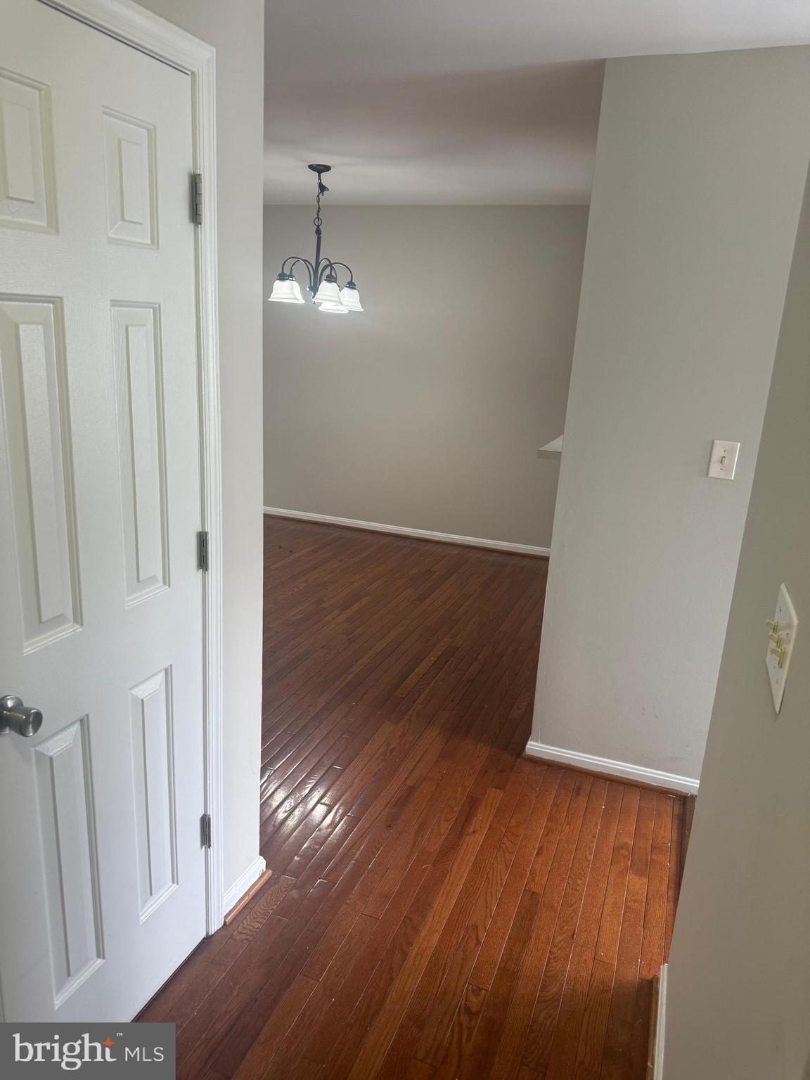 APPLEGATE CONDO - Residential