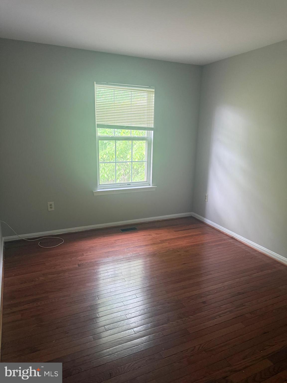 APPLEGATE CONDO - Residential