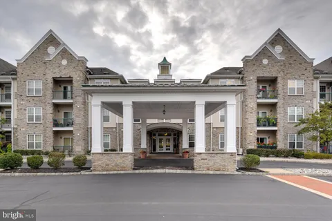 100 Middlesex Boulevard Unit 211, Plainsboro, NJ 08536 - MLS#: NJMX2011690