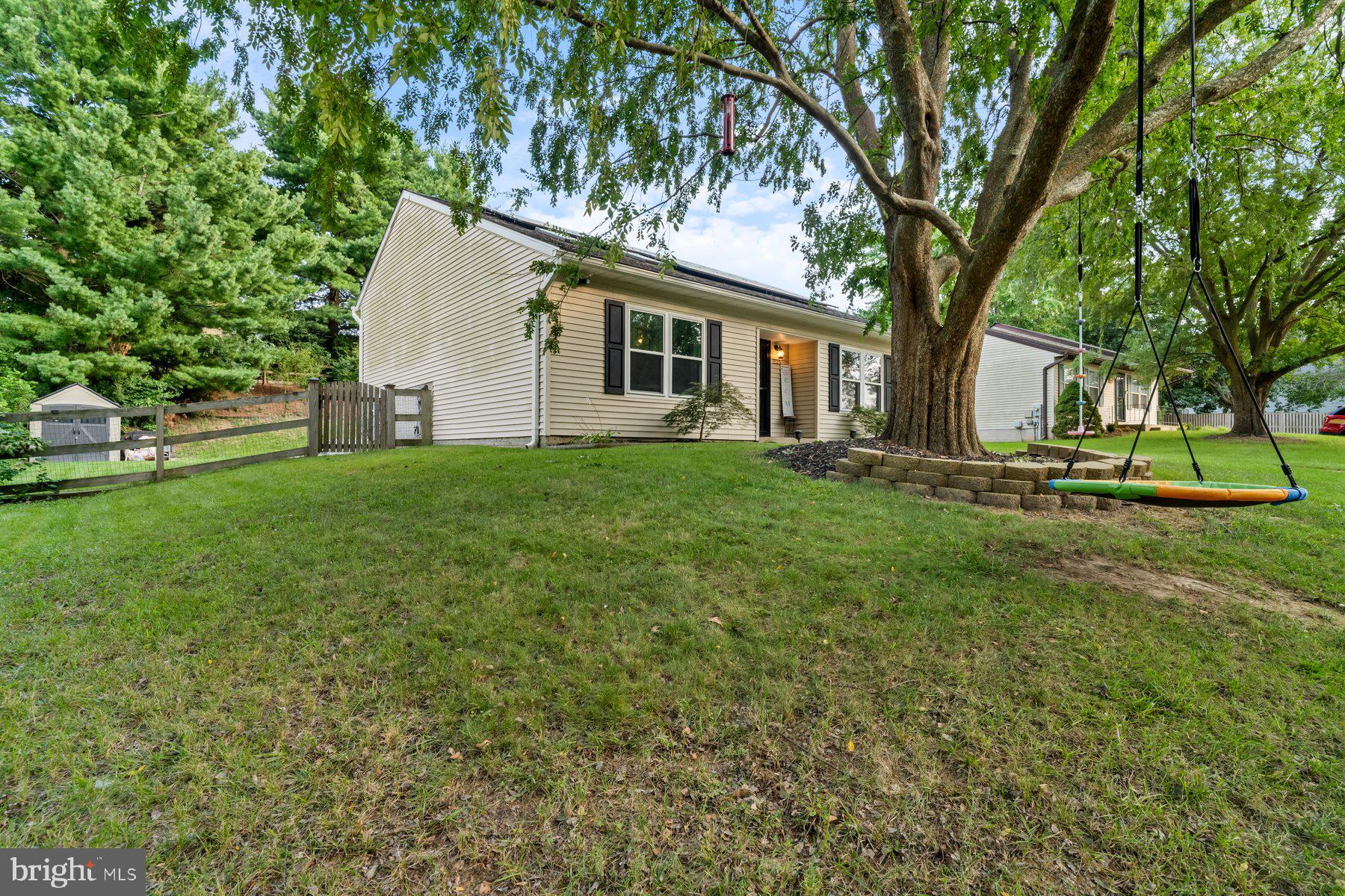 225 STACY LEE DRIVE