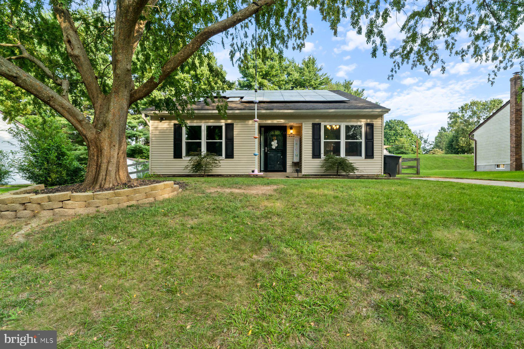 225 STACY LEE DRIVE