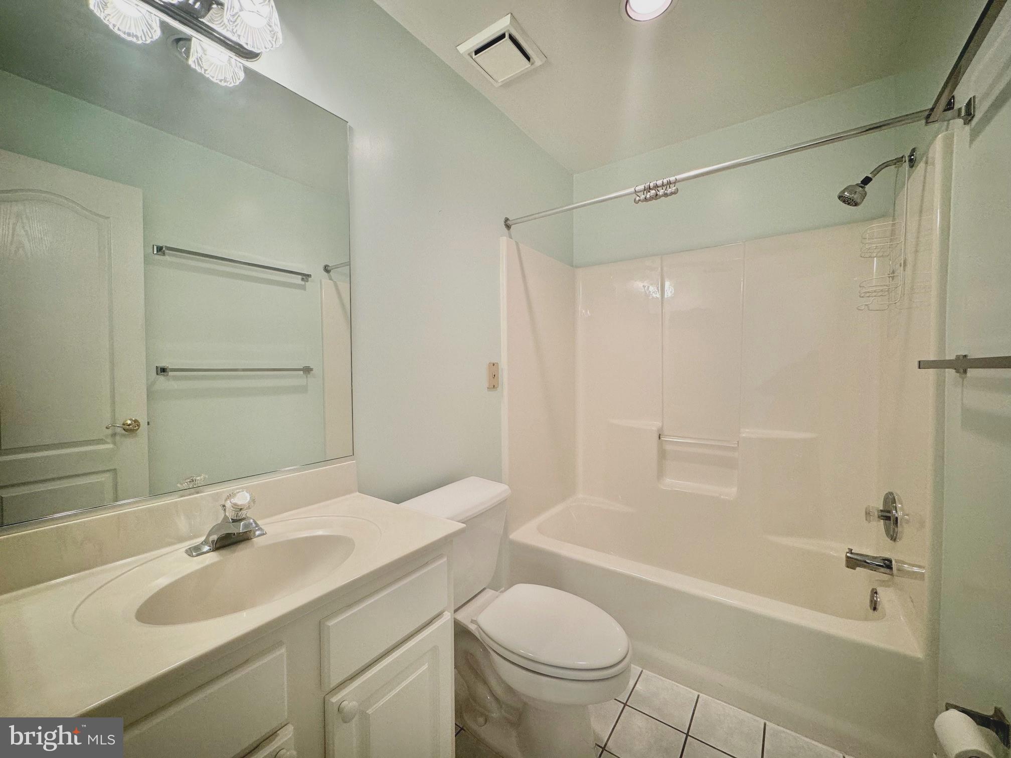 FALLS STATION - Residential Lease