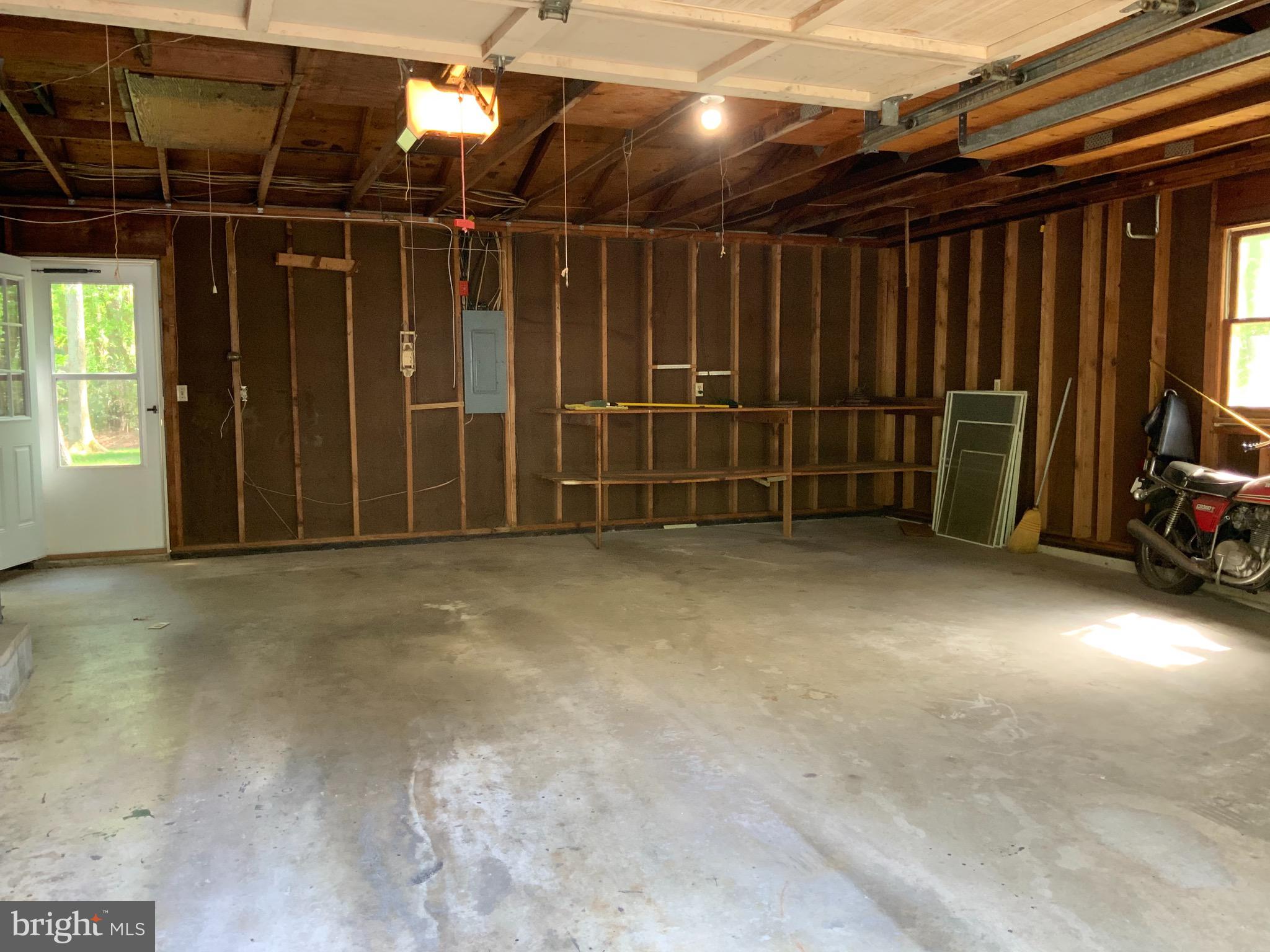 HUNTING PARK - Residential