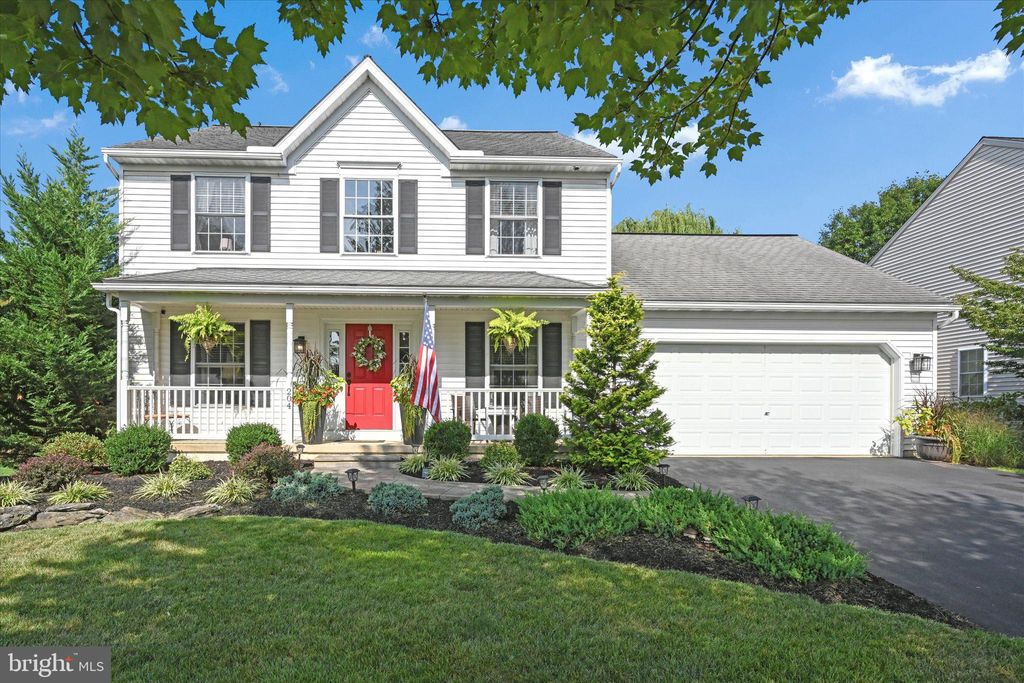 Photo of 204 N OAK ST, LITITZ, PA 17543 (MLS # PALA2039870)