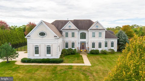 10 Angelo Court, Monroe Twp, NJ MLS: NJMX2012708