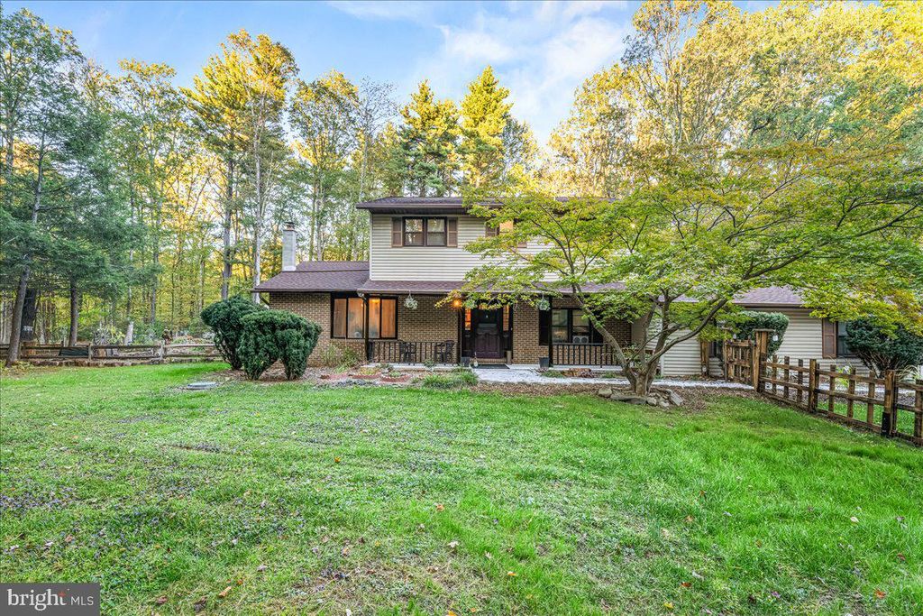 Photo of 150 Longwoods Drive, SAYLORSBURG, PA 18353 (MLS # PAMR2005692)