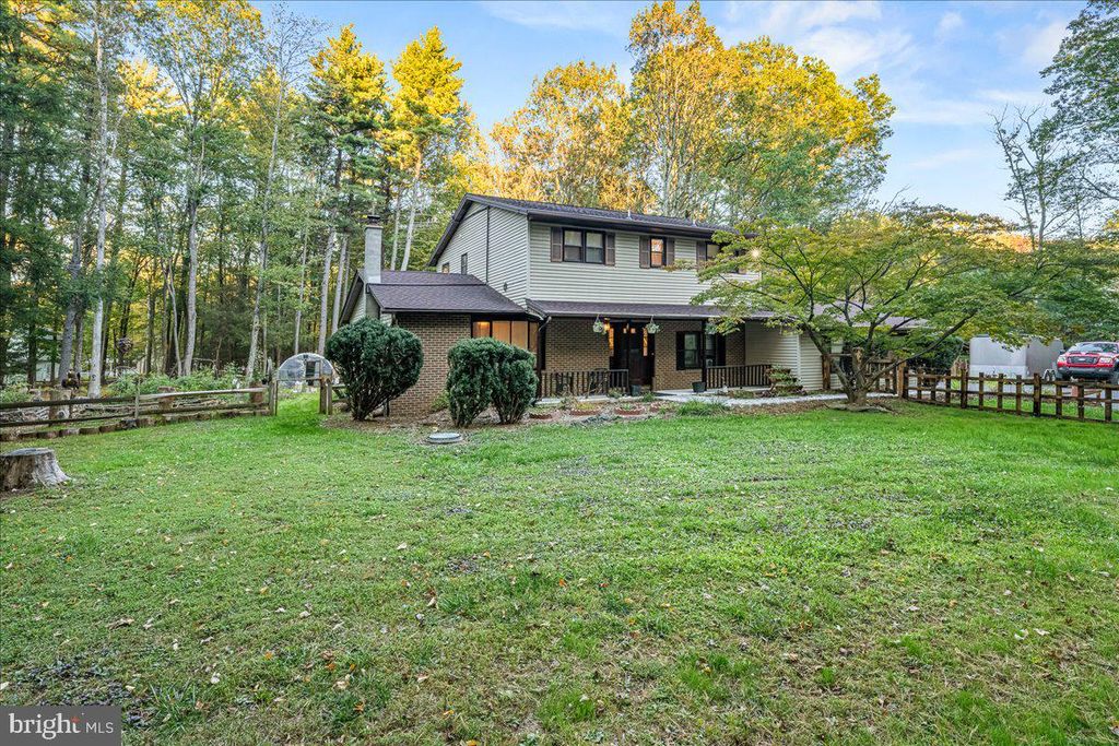 Photo of 150 Longwoods Drive, SAYLORSBURG, PA 18353 (MLS # PAMR2005692)