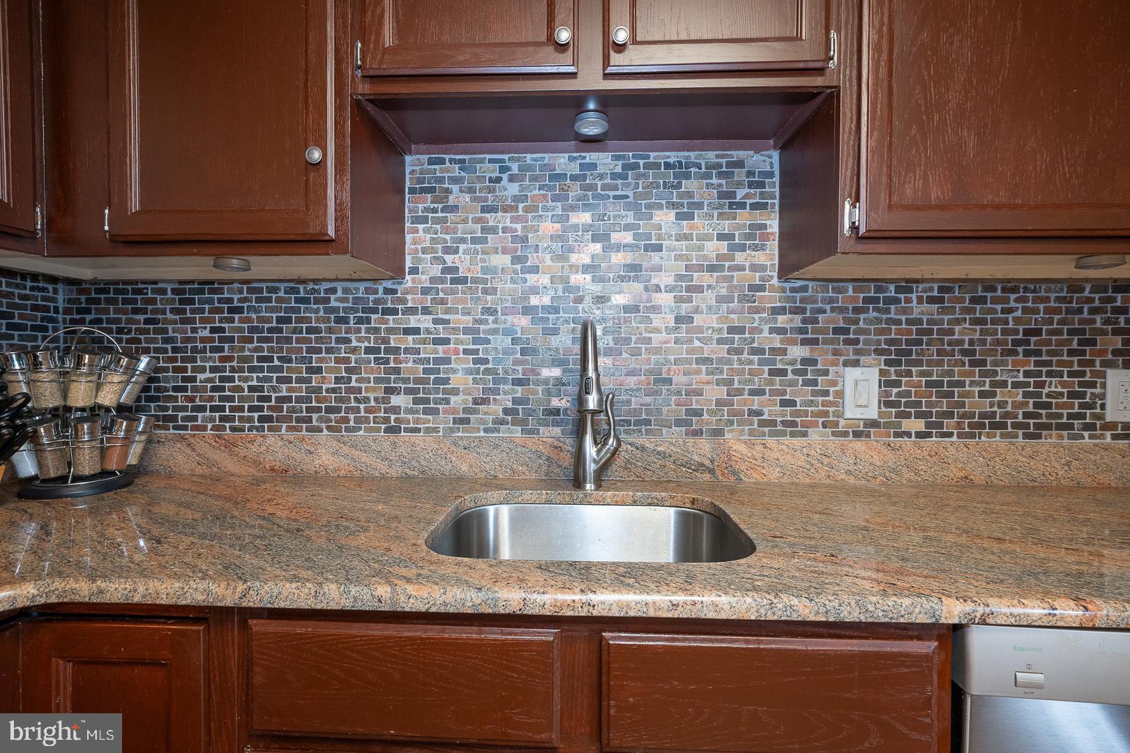 CHESTERBROOK - Residential