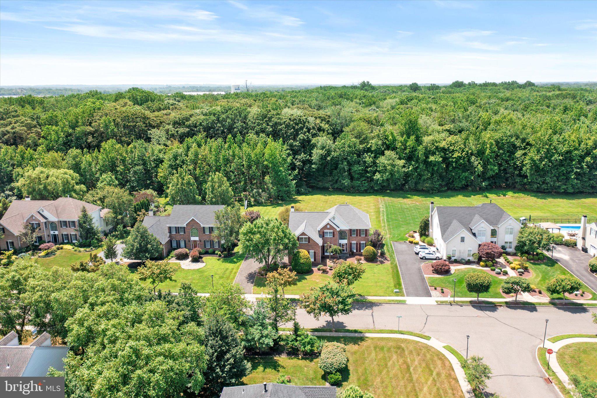 28 PICKERING DRIVE