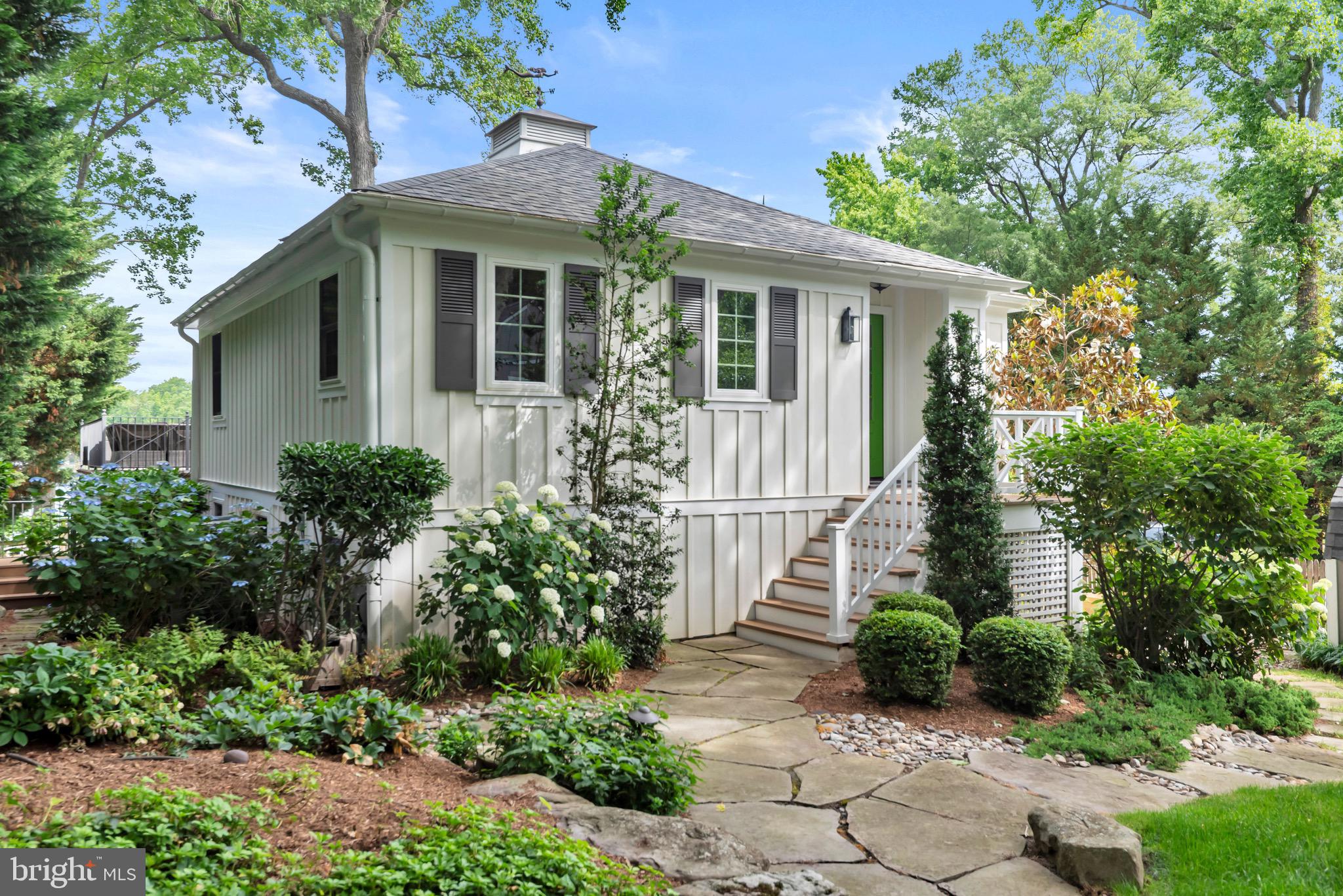 3913 RHODE HARBOR ROAD