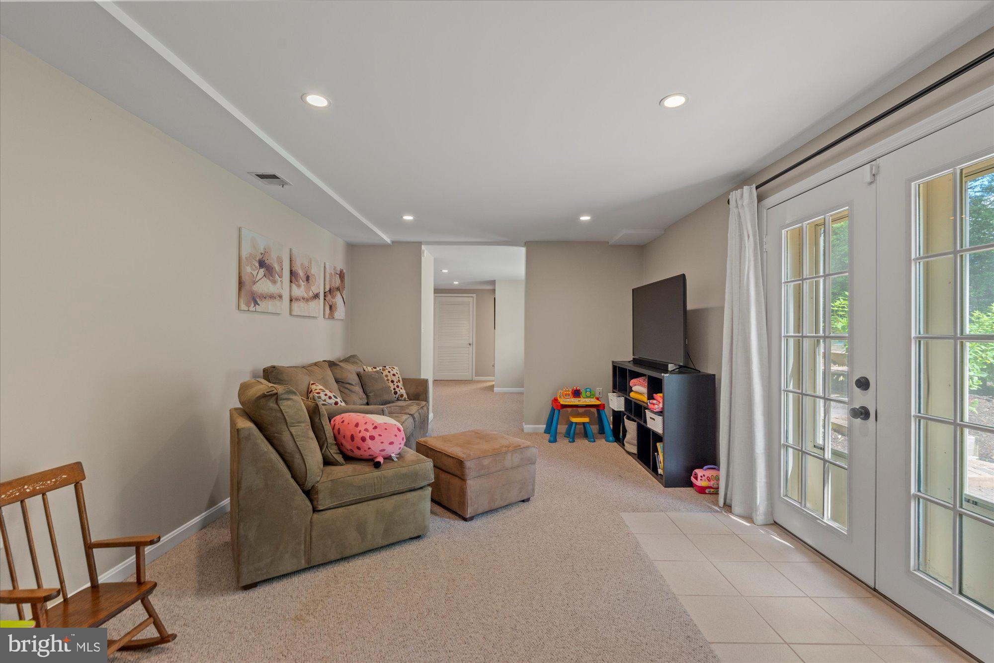 MIDDLERIDGE - Residential