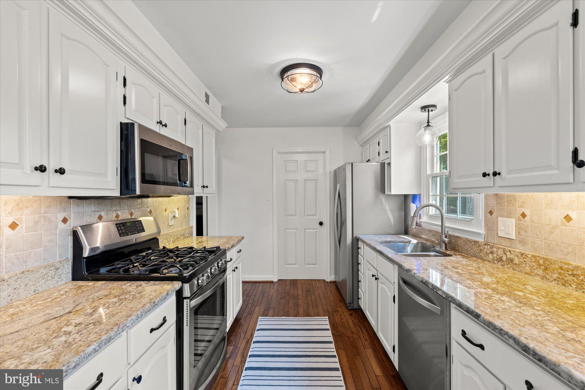 MIDDLERIDGE - Residential