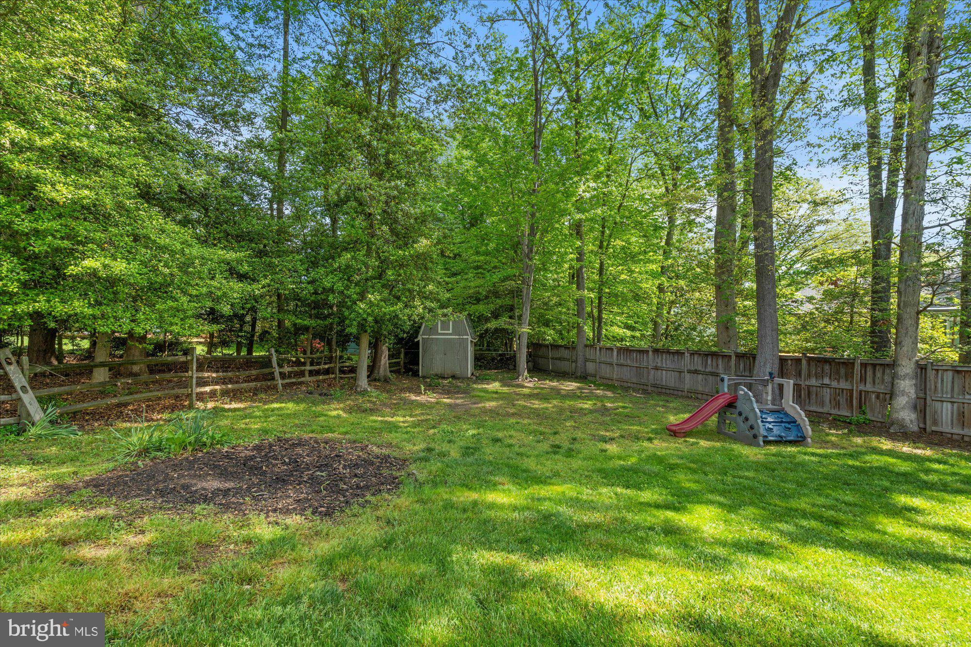 MIDDLERIDGE - Residential