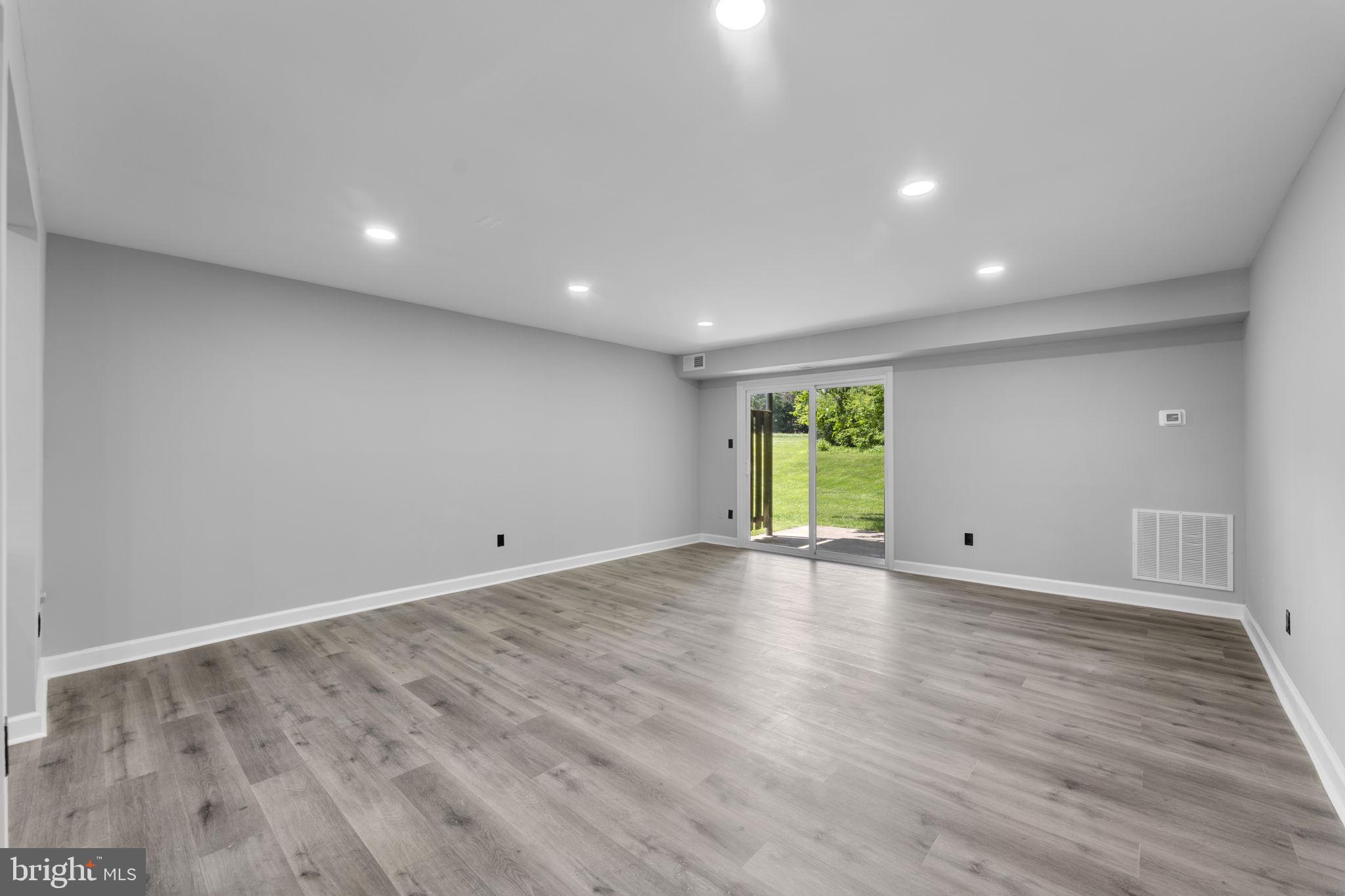 NEWBERRY - Residential Lease