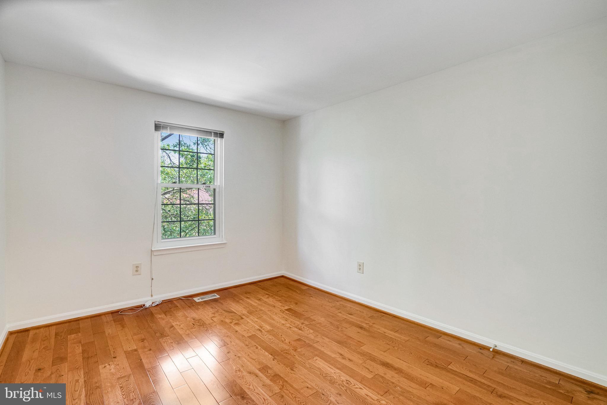 RUNNYMEADE - Residential