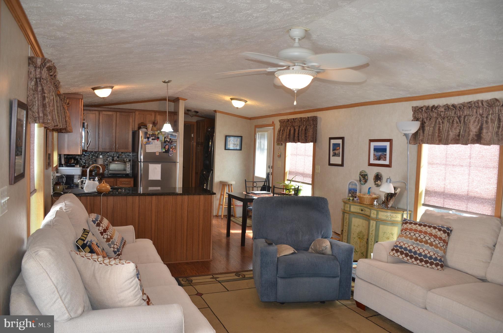 COLONIAL EAST MHP - Residential