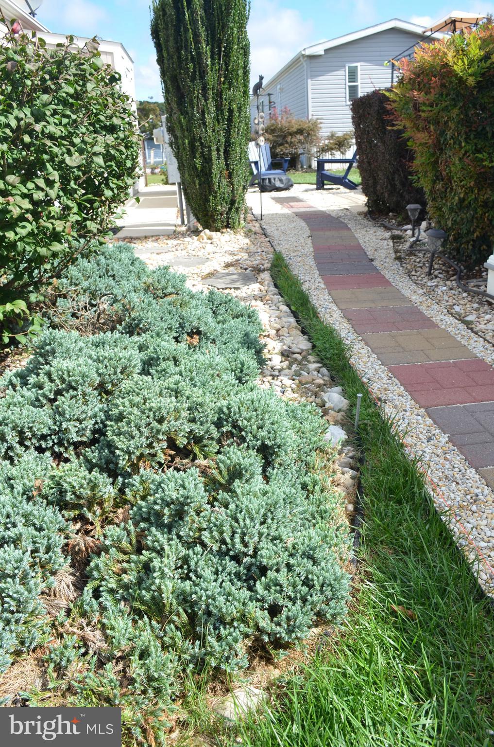 COLONIAL EAST MHP - Residential